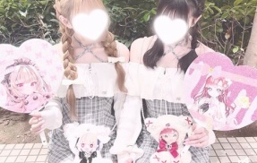 オタク「にじさんじのフェス、キラキラしたおしゃれな女性だらけだった。我々旧オタクは居場所を奪われた」