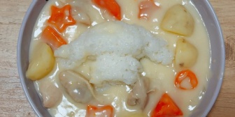 【にじさんじ】ぷてち、シチューにライス投下『しししシチューにライス!?』『ご飯有り派はニッコリ』