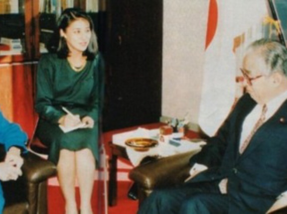 記事のまとめ | 雅子さまの外交官時代