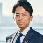 小泉防衛大臣、大覚醒・・・「自国の不透明さは隠すくせに核も爆撃機も持ってない国に、両方持ってる国が『新型軍国主義』とか言って共感得られると思ってんの？」