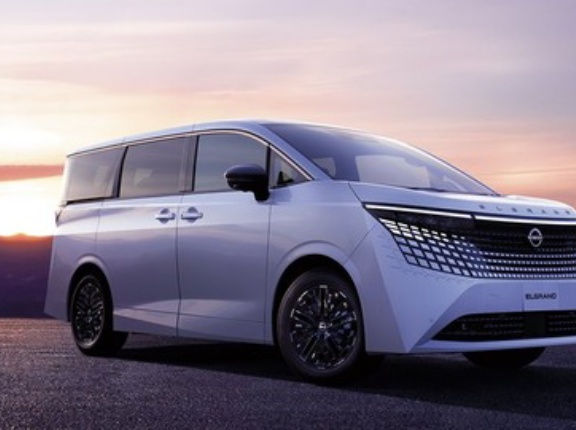 日産、16年ぶり新型「エルグランド」発売：全車e-POWER搭載、価格は689万円から