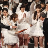 AKB48「レコード大賞」女性グループの連覇は史上初など12月30日のニュースと31日のテレビ
