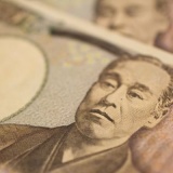 10億円か瞬間移動できる能力ならどっちがいい？