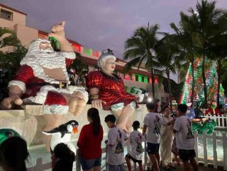 ホノルルも本格的なクリスマスの始まり