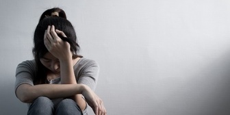 【妻が病んでる】町内会の役員で行った子供会のキャンプ。看護師の妻は男湯で倒れた子を助けに何も纏わず駆けつけた！幸い男の子は助かったのだが…