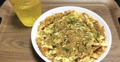 【貧乏飯】１食６６円で完成したもの。