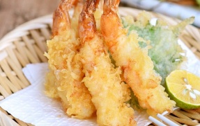 年越しそばにおすすめ！サクサク揚がる天ぷらそば・甘辛い肉そば2品と鈴木家のお雑煮レシピ