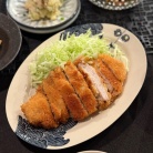 冷蔵庫にあるもので、トンカツ定食の夜ごはん