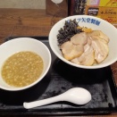 三ツ矢堂製麺「新潟燕三条背脂つけ麺」