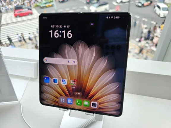 未発表な横開き型の次期フォルダブルスマホ「OPPO Find N6」が各種認証を通過！グローバル版「CPH2765」と中国版「PLP110」や「PLP120」