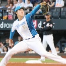 【日本ハム】高卒2年目選手の二刀流挑戦の行方　特大アーチにファンくぎ付け「昔の大谷翔平を見ているようで…」！！