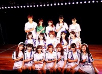 【朗報】レアルマドリード風のAKBの衣装が可愛い【テル岩本 考案】