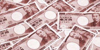 自分「金ない」浪費家の嫁「どこか遊びに連れて行け」←切実に交通事故とかで氏んでくれたらと思うが…