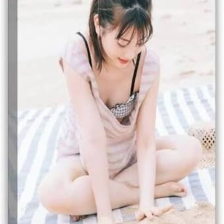 浜辺美波 何カップ？