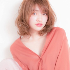 春はナチュラルグレージュやパーマスタイルが◎