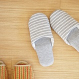 『【ダイソー】ボーダー柄のソフトスリッパの履き心地』の画像