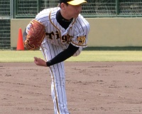 阪神・岩崎、バースデー昇格　メッセを抹消