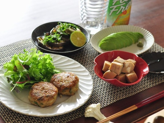 詰めが甘い詐欺メールの件名についてと、【セロリの塩つくね】で晩ごはん