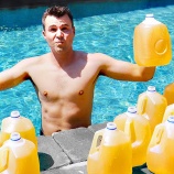 『実際にプールの中ってどれぐらいのおしっこが入ってるの?』の画像