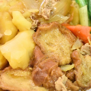 出汁を使わず♪仙台麩の肉じゃが