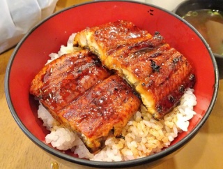 ■浅草の「宇奈とと」で、デカ盛りうな丼！