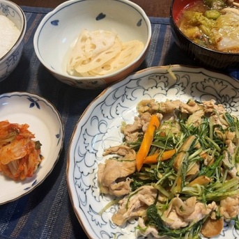 携帯操作不能💦＆週末ご飯
