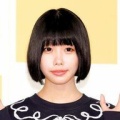 【美脚炸裂】あのちゃん、膝上ミニで魅了！憧れの存在に急浮上