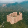 【画像】山の上に建てられた巨大マンション