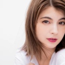 マギー33歳、際どいビキニ姿を公開してしまう。