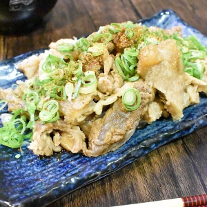 水で煮るだけ♪牛すじポン酢