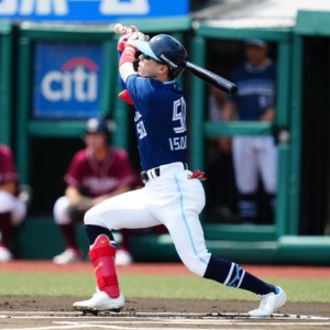 【実物】日本ハムファイターズ 金子貴博選手着用キャップ 実物】日本ハムファイターズ 金子貴博選手着用キャップの通販 by