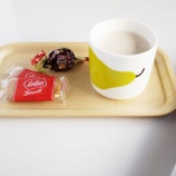 『マリメッコのカップで飲むインスタントコーヒーの味』の画像