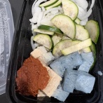 「豆腐が青色に変色したんだけど何で？」外国人が詳細を知りたがった日本のモノ特集