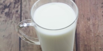 うちの子アトピーなんだけど、とある乳酸菌飲料を飲ませたら劇的に改善した！