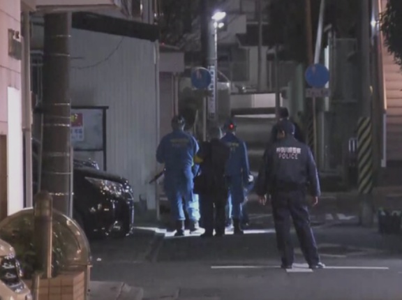 横浜市保土ケ谷区でバイクの16歳少年が警棒で殴られ病院搬送、道路脇から飛び出してきた6～7人グループに止められて殴り合いの末