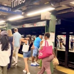 ニューヨーク最新情報。今日のNYを完全実況生中継でお伝えします!!!