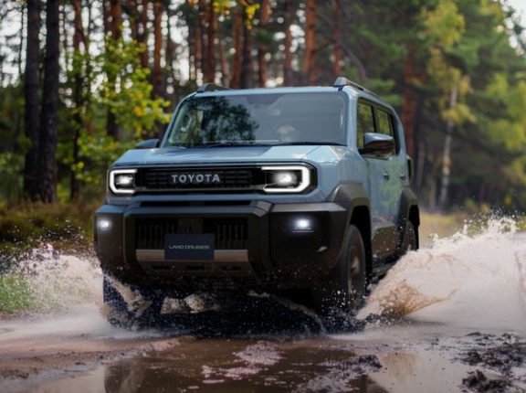 「ランドクルーザーFJコンパクト、パジェロ後継やLAV後継の改造母体に良いんで無い？