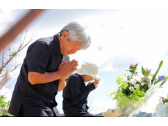 【速報】毎日新聞、辺野古事故の加害者を『月命日に健気に献花する善人』として美化！ 遺族を悪者に仕立て上げる醜悪な印象操作を始める