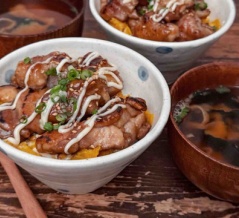 てりたまマヨ丼の日の献立。