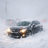 『災害級の大雪、車に常備しておきたいもの』の画像