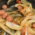 新玉ねぎとウインナーのおかか炒め丼