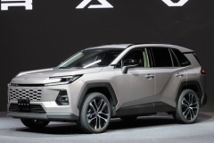 6年ぶりFMCの新型「RAV4」来月17日発売…独自開発ソフト「アリーン」を初搭載