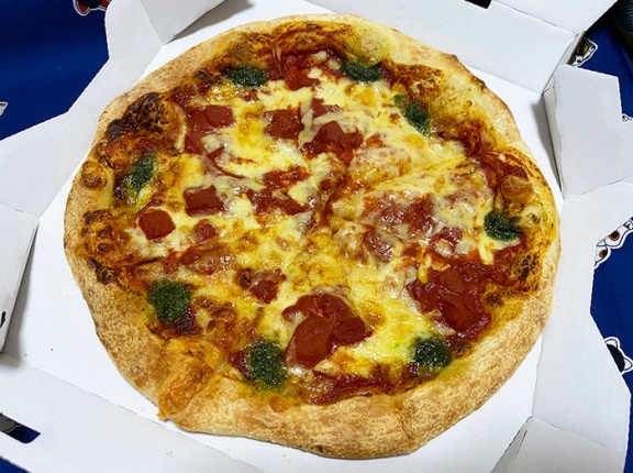 毎月8日9日10日は「ピザハットの日」ピザが1枚810円から！