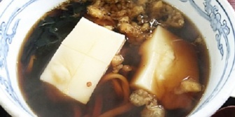 【メシマズ】嫁の作るうどんが何故不味いのか原因不明だったが、作る過程を見てたら大いなる謎が解けた