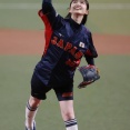 久保史緒里さん、始球式ですごいことが起きてしまうwwwww