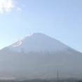 富士山で外国人男性が滑落　「足を骨折したようだ」　遭難者自身が110番通報　登山道は現在も通行止め