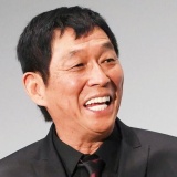 人気芸人　飛行機内で意識を失い倒れていた「血の気が引いて、気分も悪くて…」　緊迫の瞬間語る