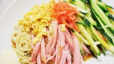 ぼく「冷やしちうか出来たよ！（*´・ω・｀*）」友達「っただきま～す」ブチ!ブリュリュリュ!!