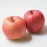 りんご「甘くておいしいです。栄養価すごくて腸内環境改善します。安いです」←人気ない理由