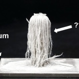 『アルミニウムに水銀を加えてアマルガムができる様子がなんかキモイ』の画像